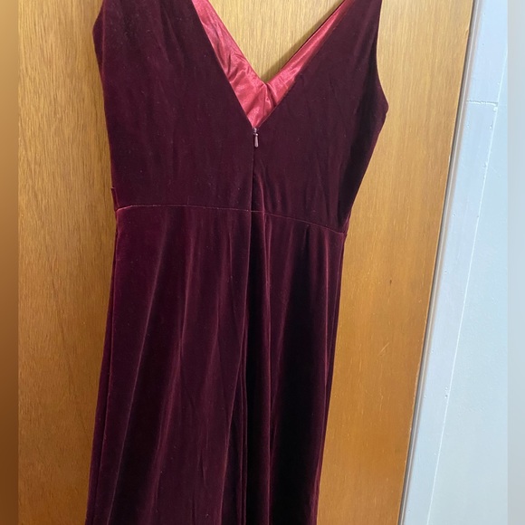 Jenny Yoo Size 8 burgundy Velvet Evening Gown! Worn only once! - Picture 3 of 3
